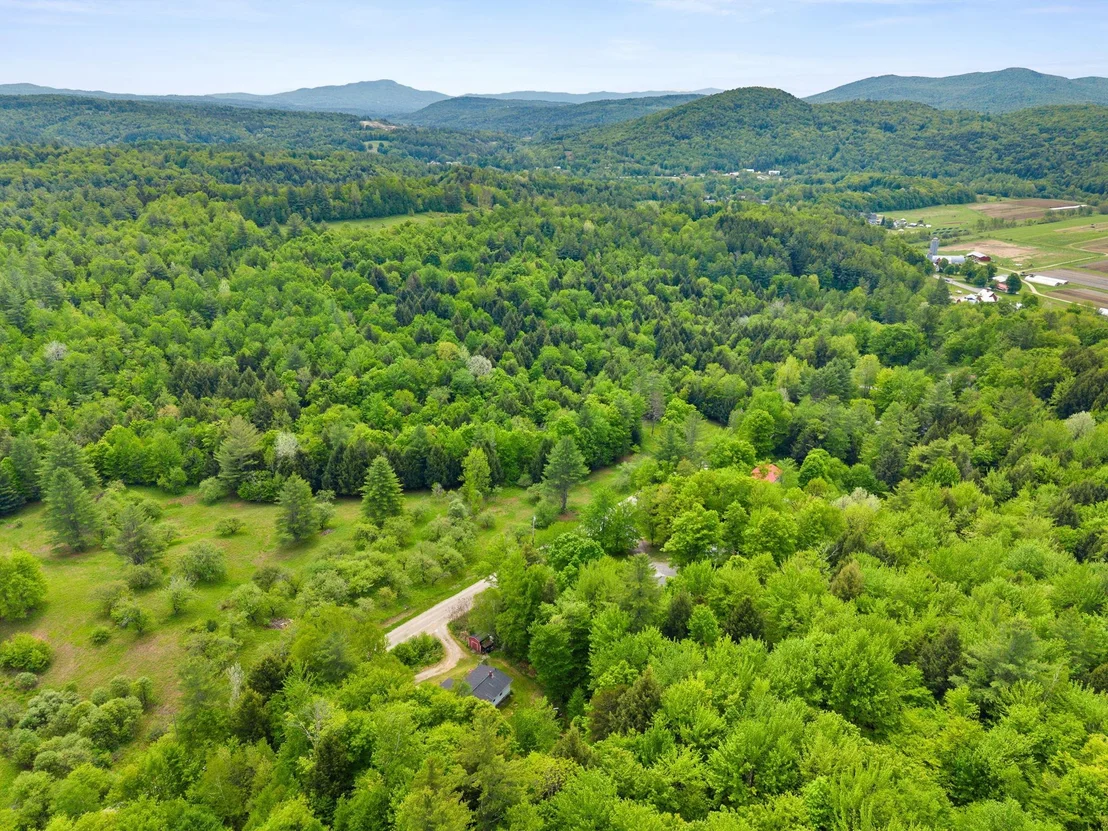 Photo of 387 Foote Brook