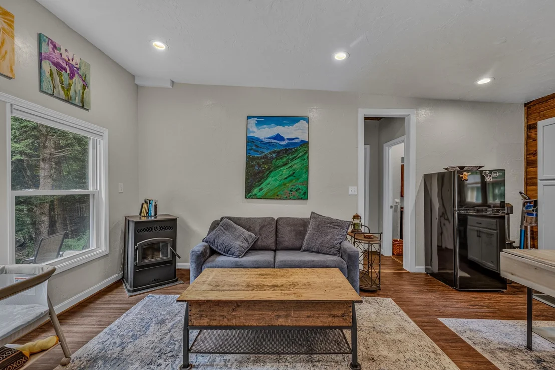 Photo of 180 Mill Brook