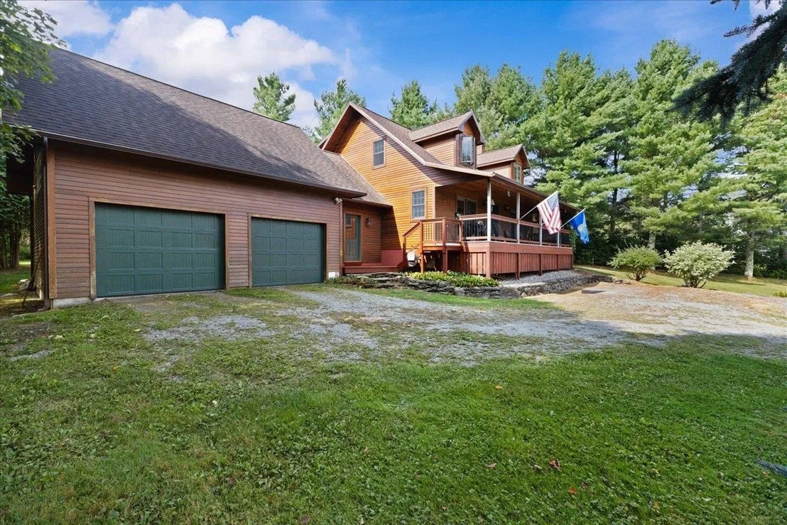 Photo of 77 Eacker