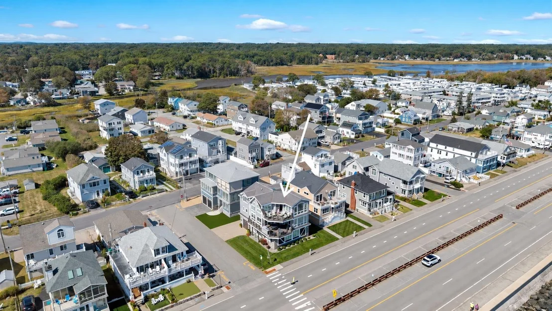 Photo of 741 Ocean