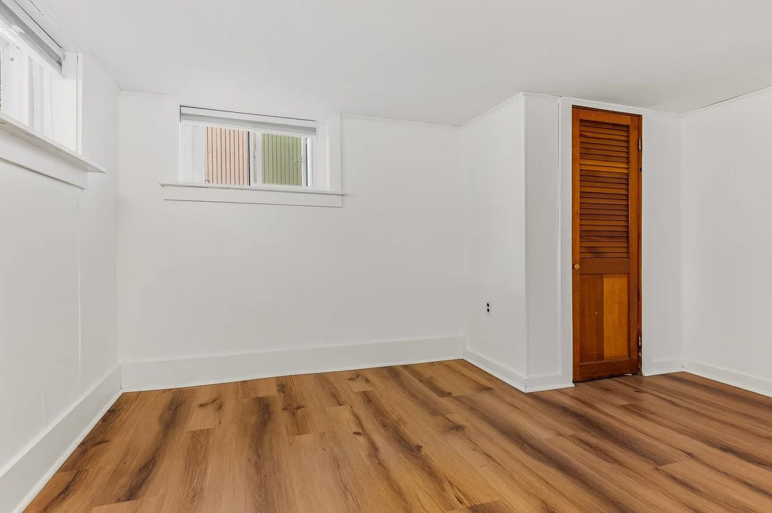 Photo of Unit D at 20 Epping