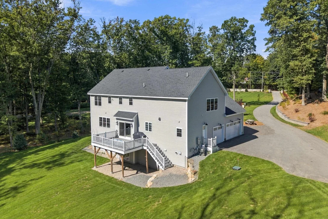 Photo of 141 Londonderry