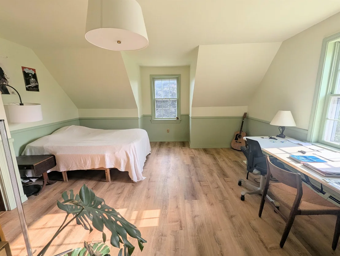 Photo of 3954 West Barnet