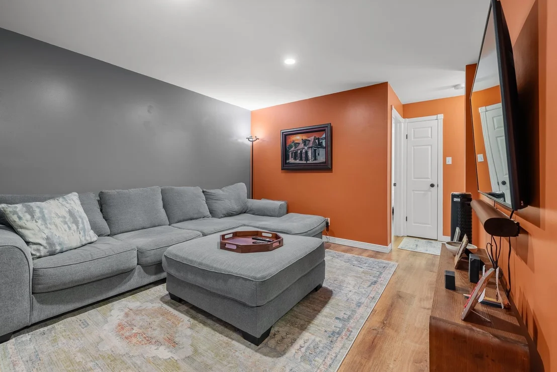 Photo of 550 Finbars Forest