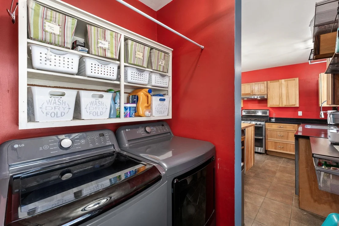 Photo of 276 Central
