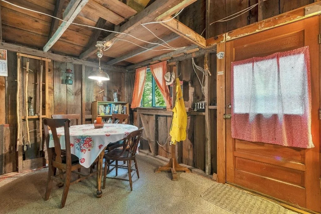 Photo of 32 Johnson Brook