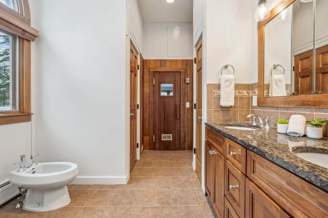 Photo of 108 North Hill
