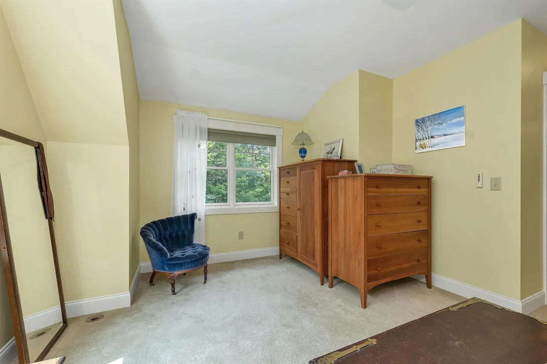 Photo of 42 Cascade Ridge