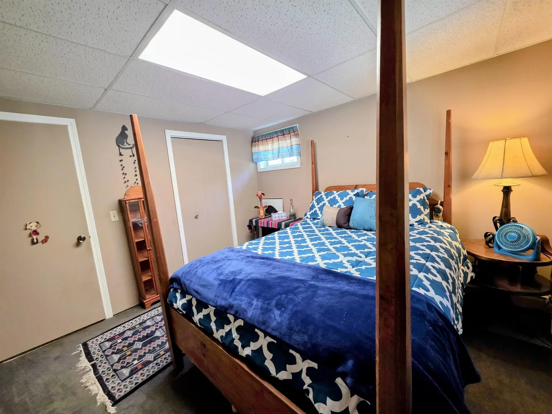 Photo of 255 Gray