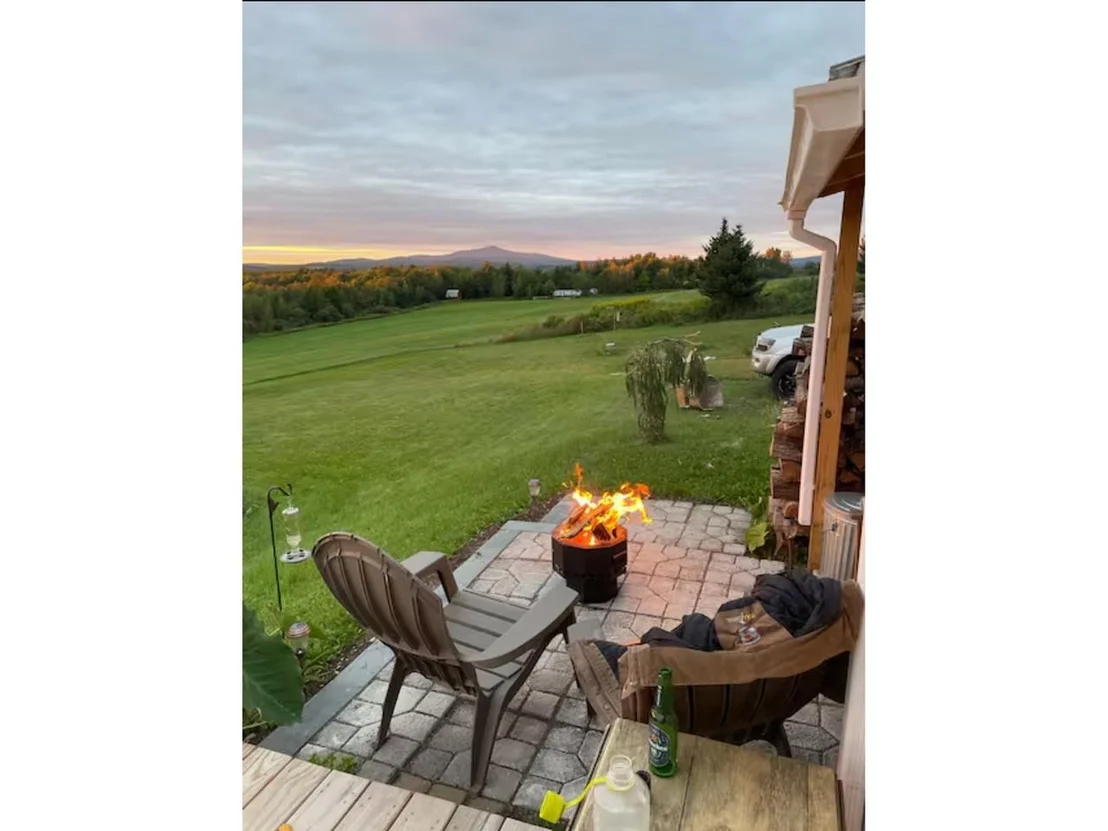 Photo of 2882 Perley