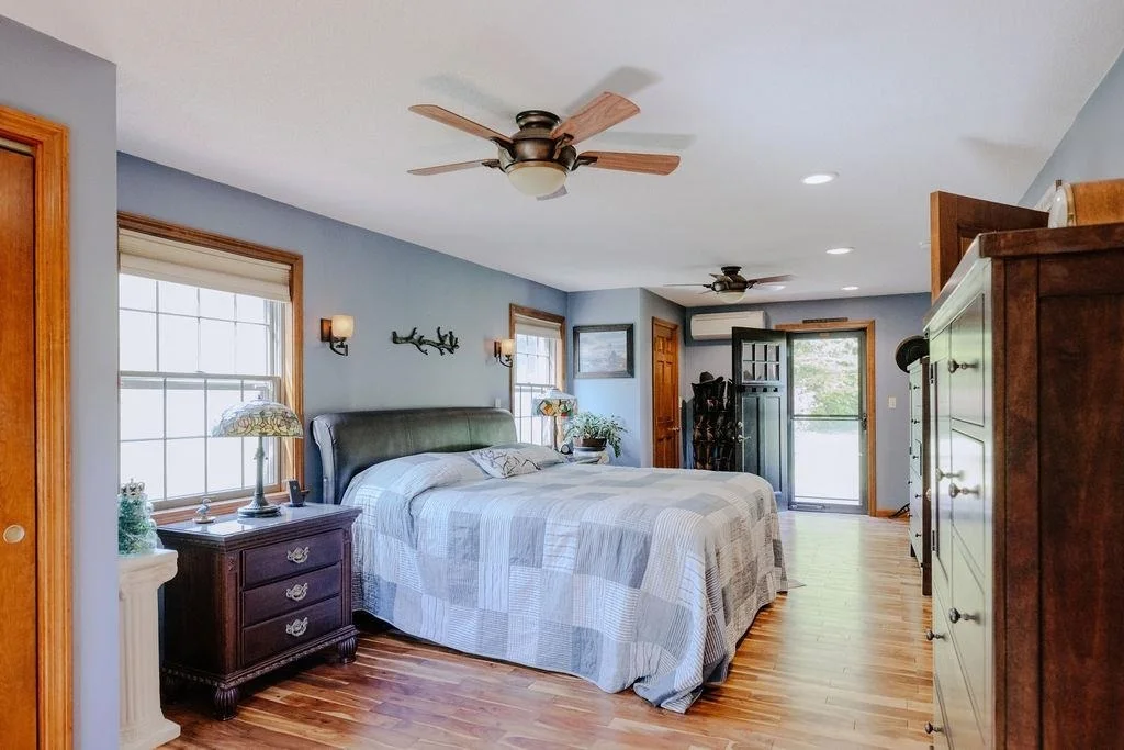 Photo of 266 W Surry