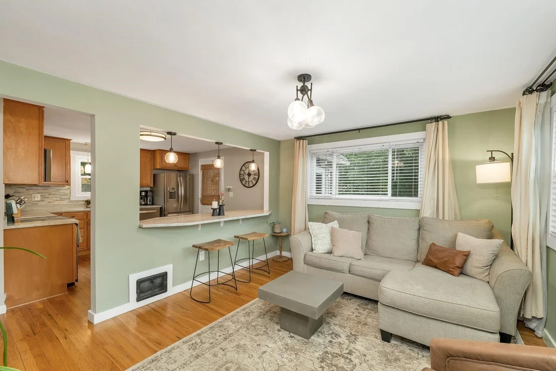 Photo of 3 Maplewood