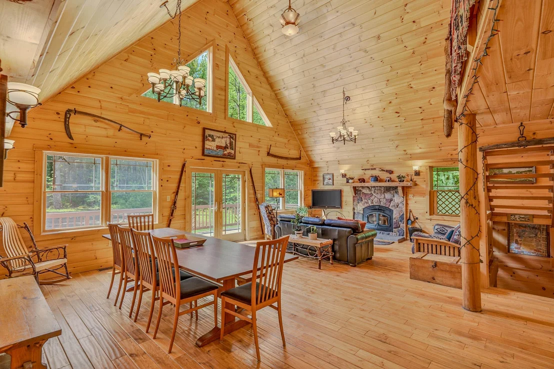 Photo of 1560 Cherry Valley