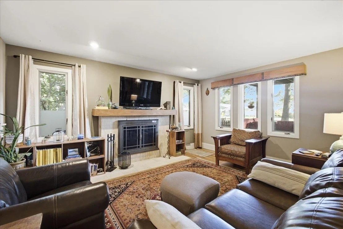 Photo of 243 Biscayne