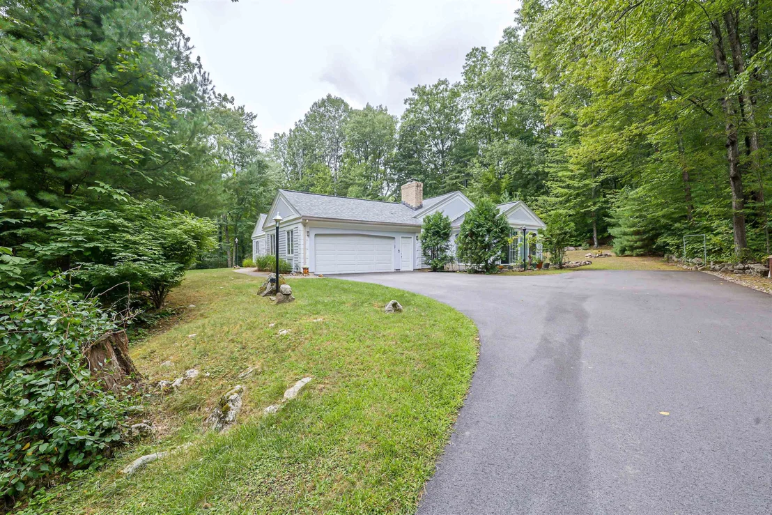 Photo of 20 Buttonwood