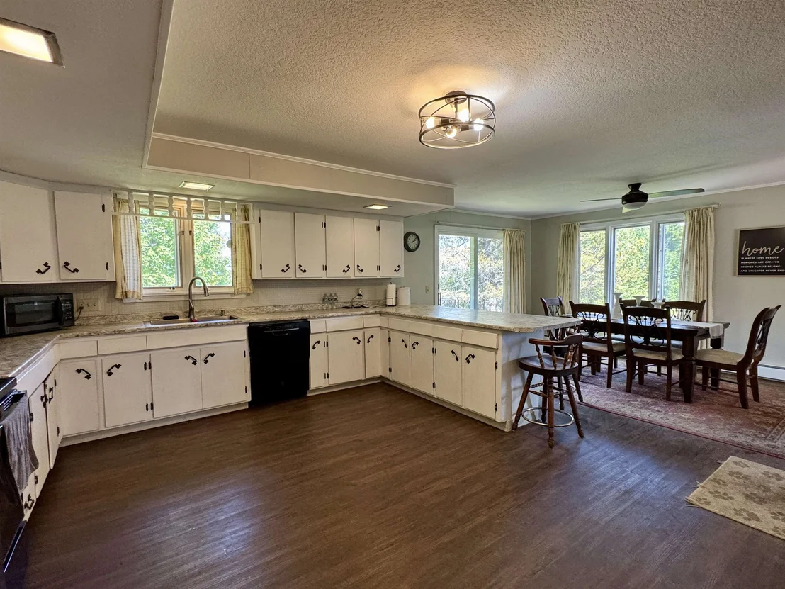Photo of 252 Mountain View