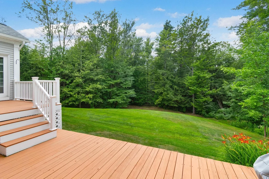 Photo of 900 Ledgewood