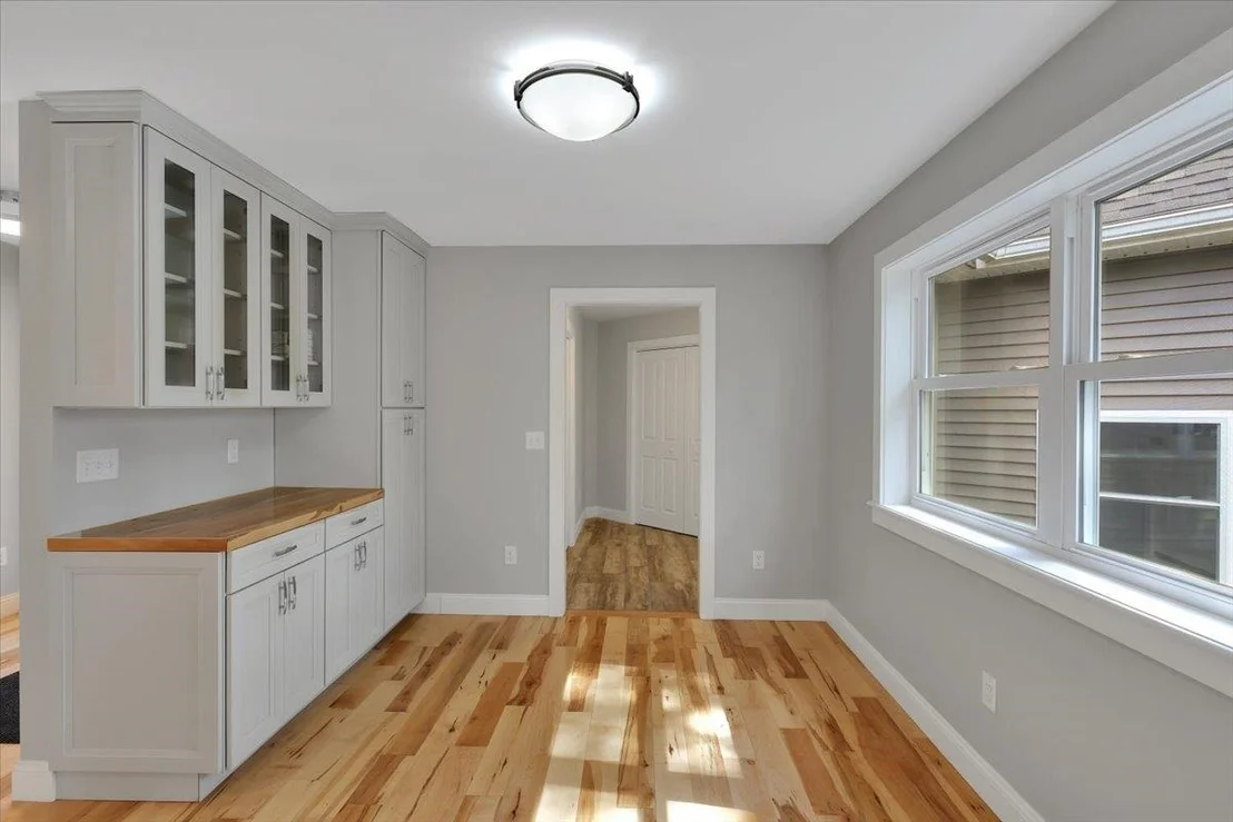 Photo of 49 Hemlock