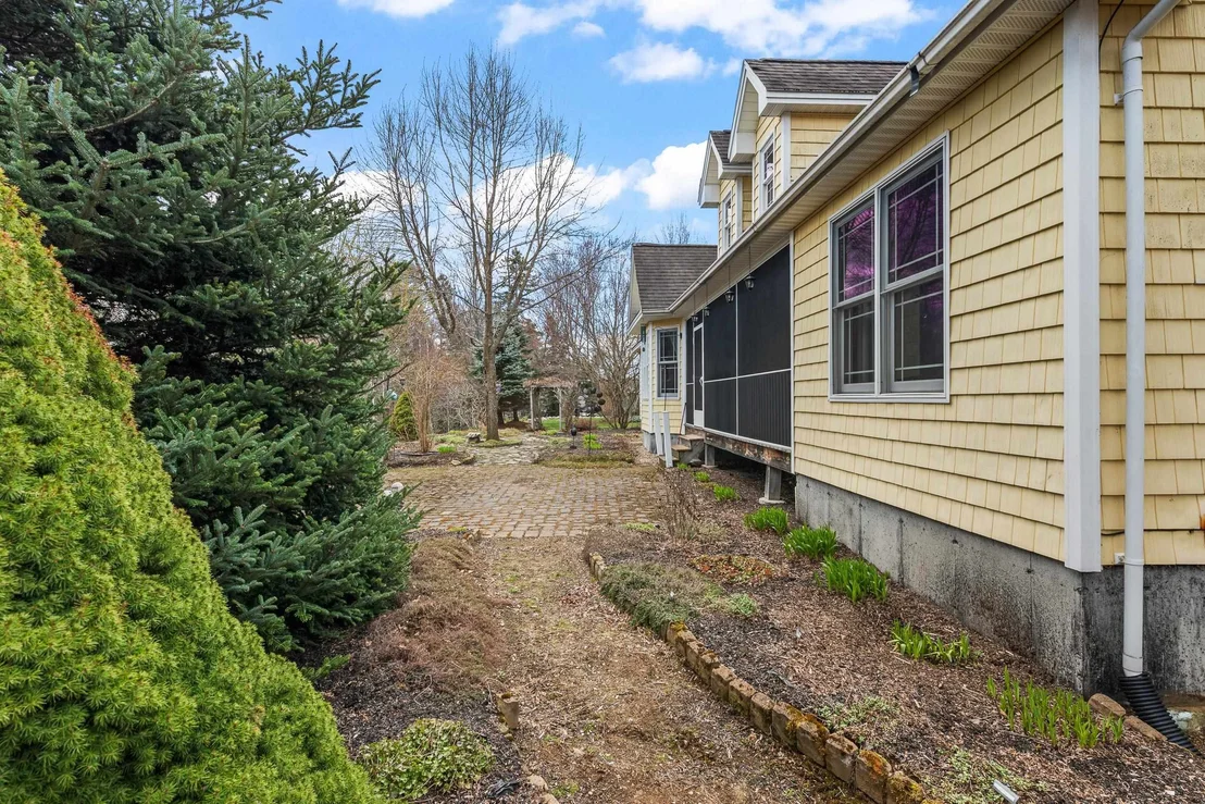 Photo of 302 Howard