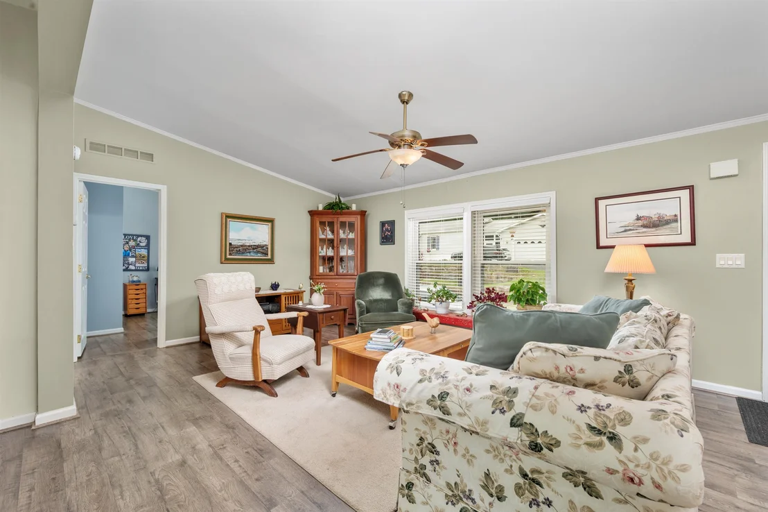 Photo of 618 Benton