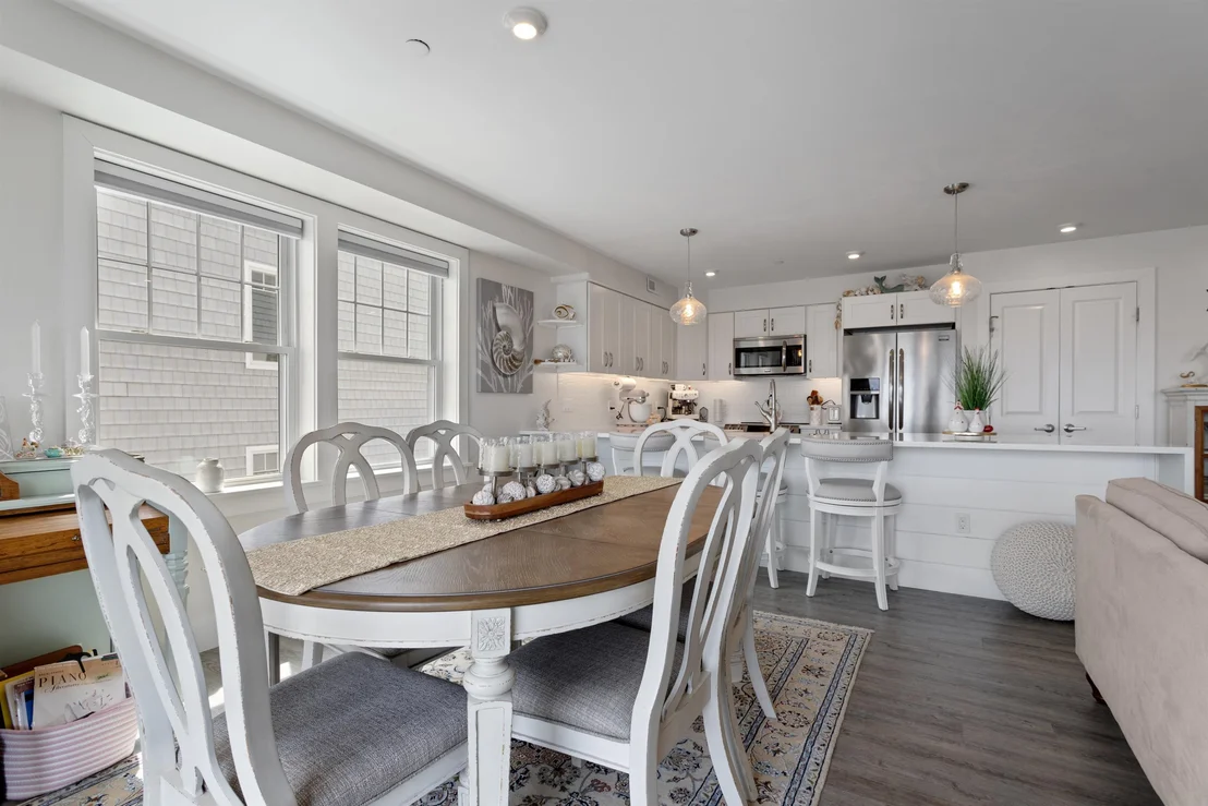 Photo of Unit 3 at 377 Ocean