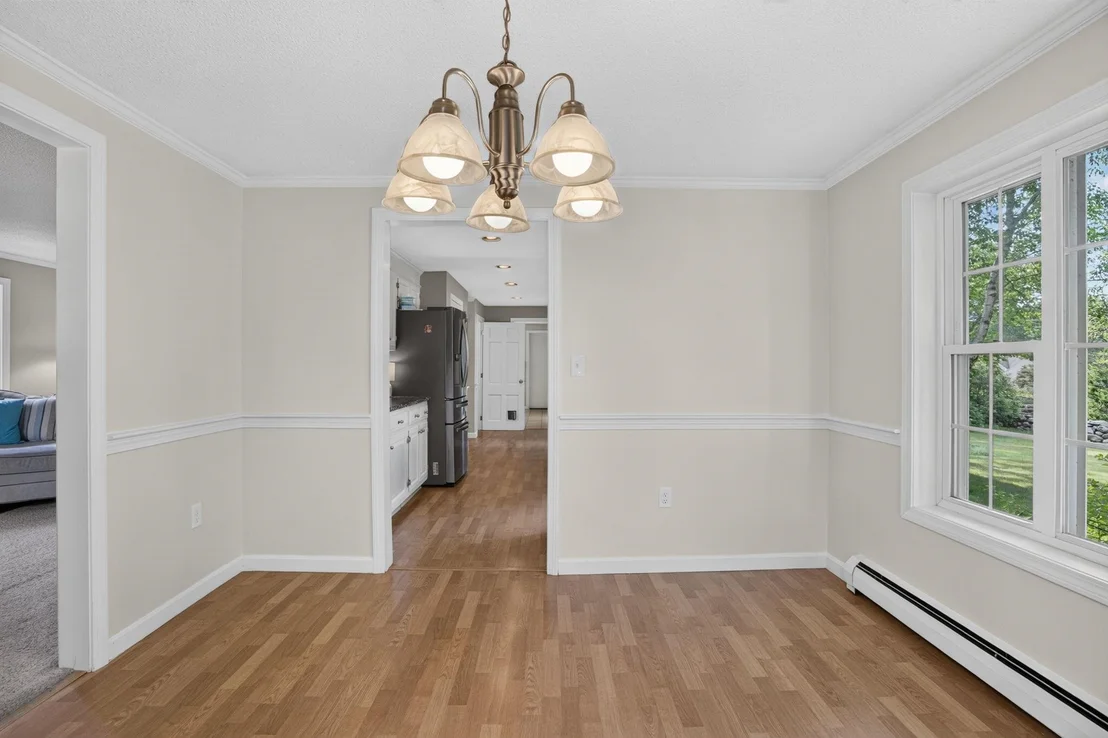 Photo of 2 Queensway