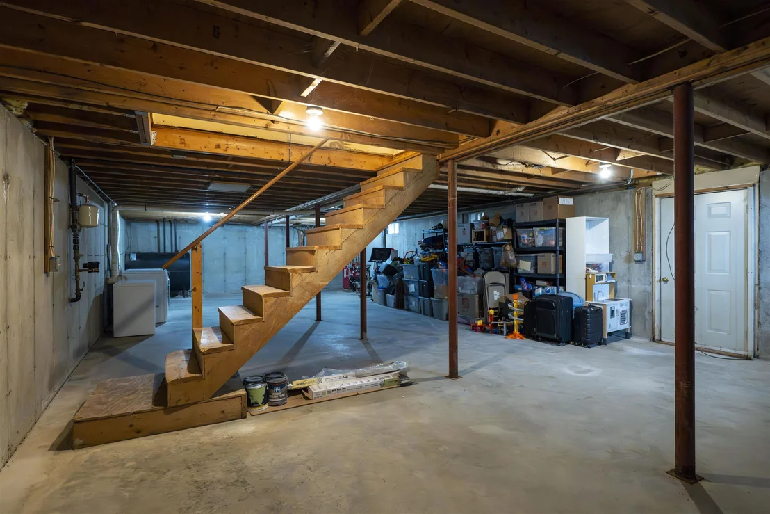 Photo of 401 Colonial
