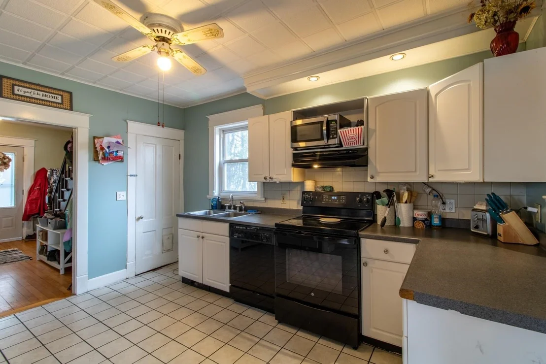 Photo of 44 Taylor