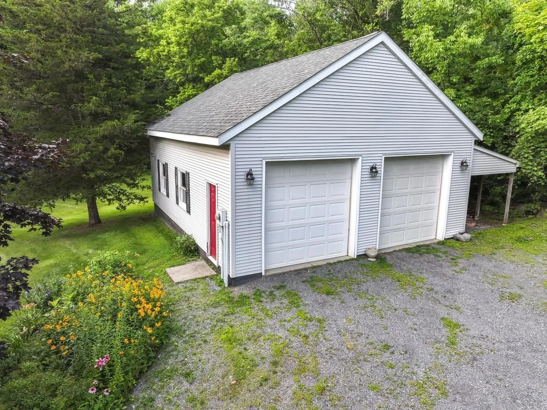 Photo of 240 Jericho
