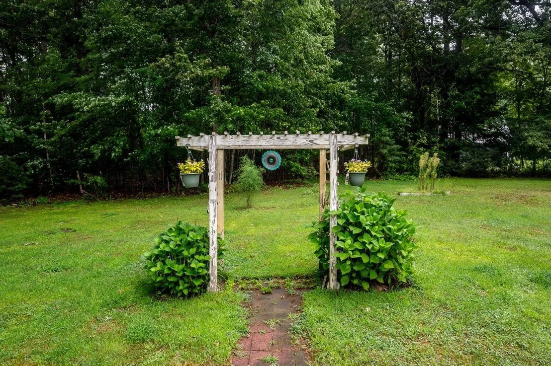 Photo of 143 Long Hill