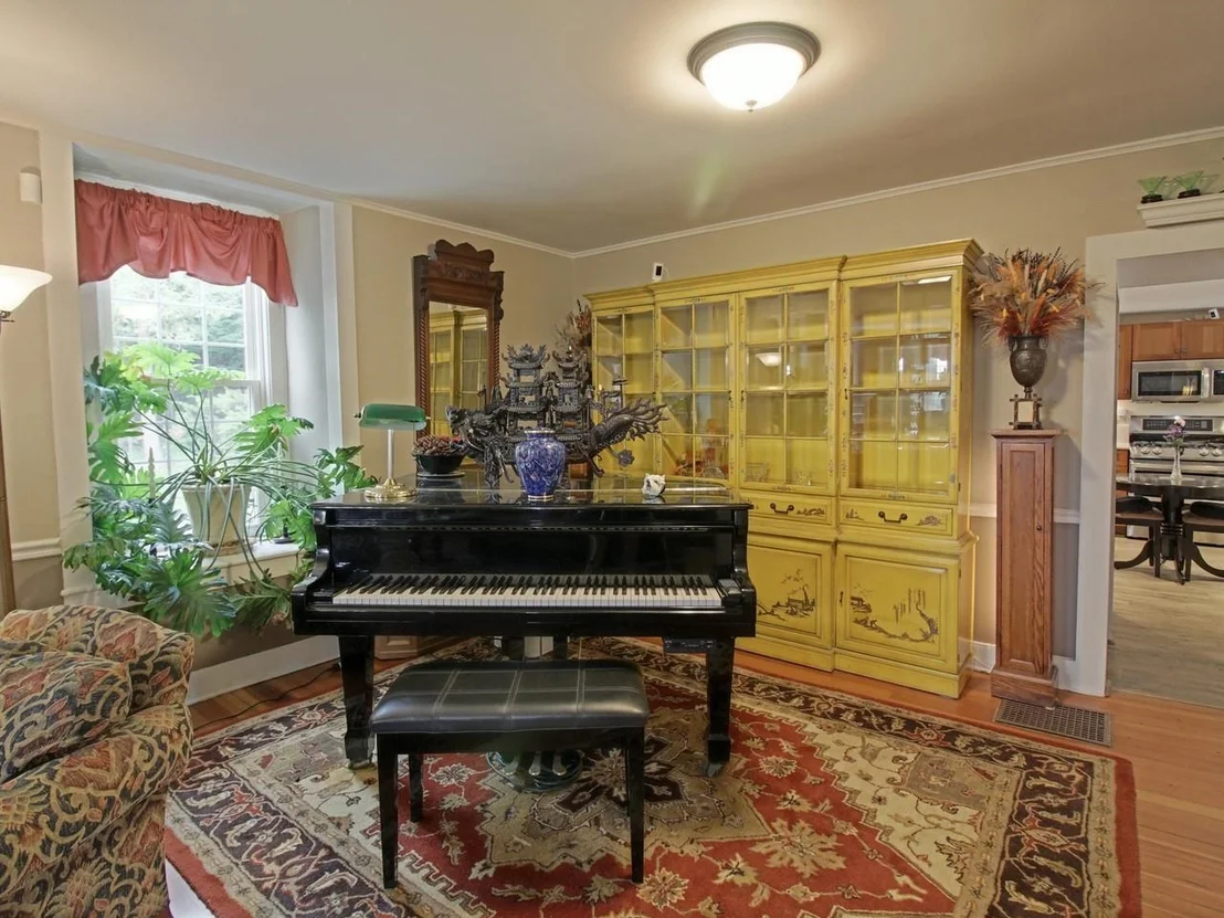 Photo of 383 St. Albans