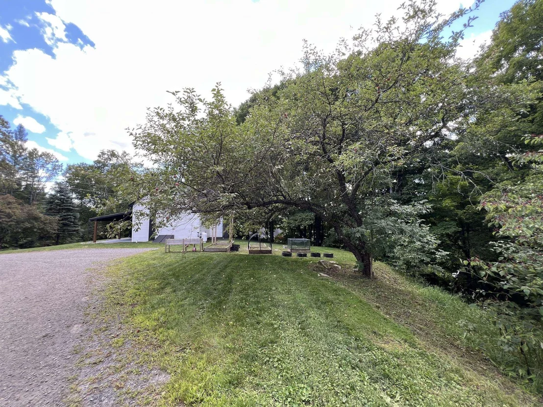 Photo of 135 East Ridge