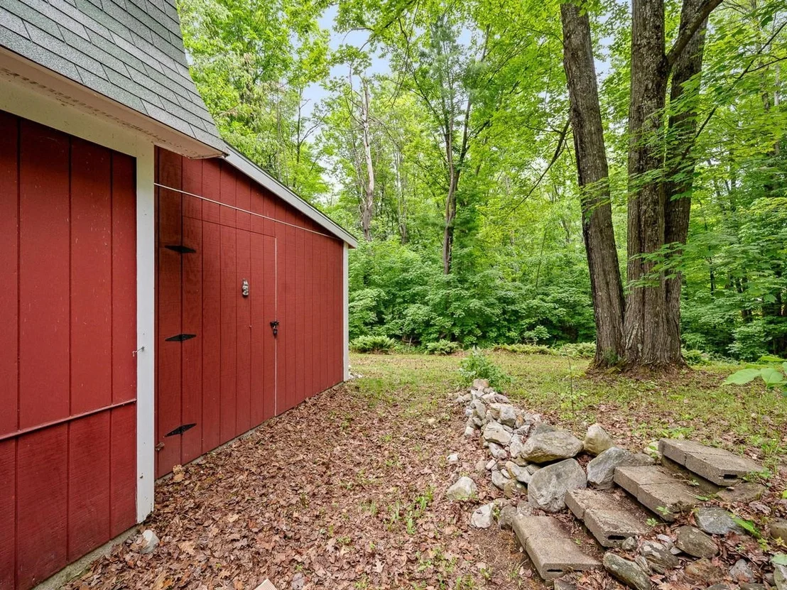 Photo of 1128 Hardscrabble