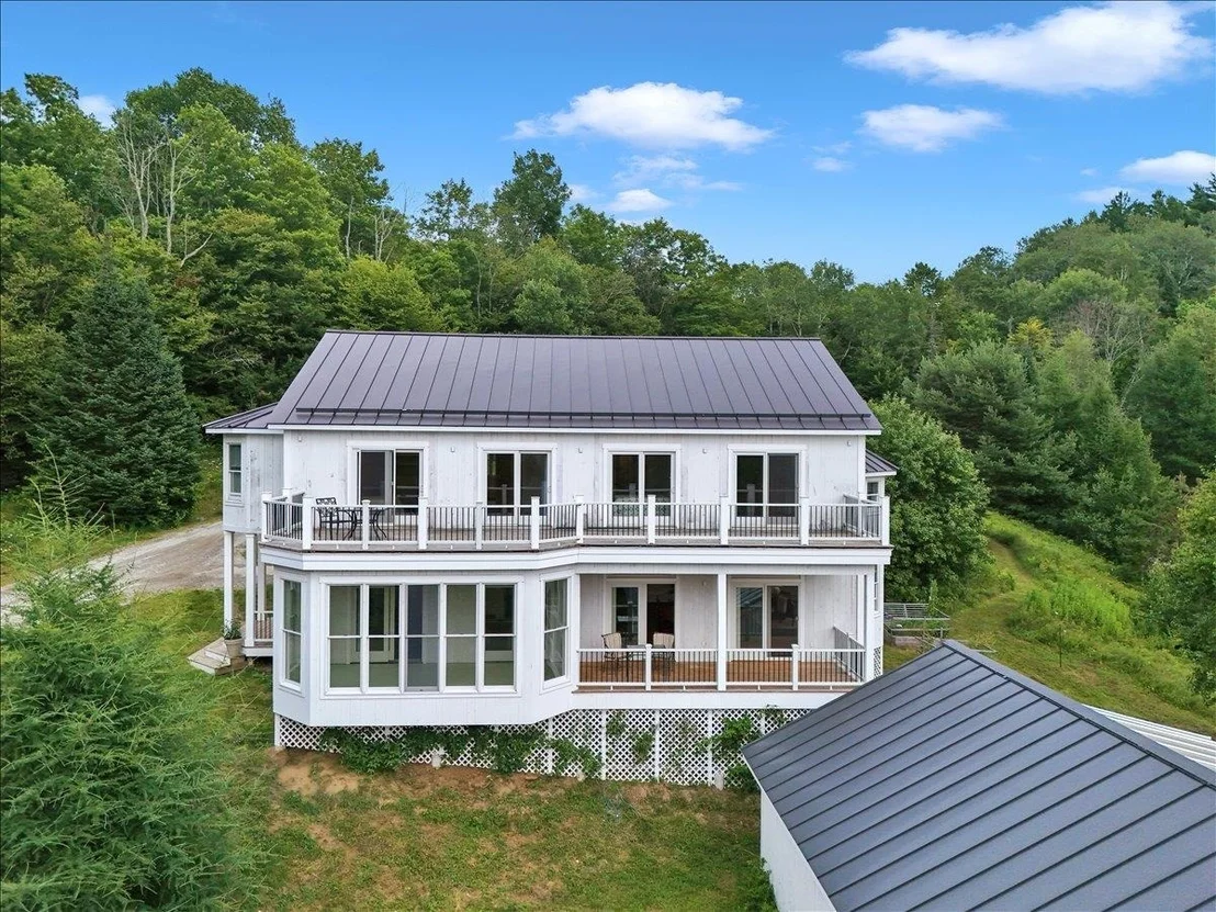 Photo of 3173 Brook