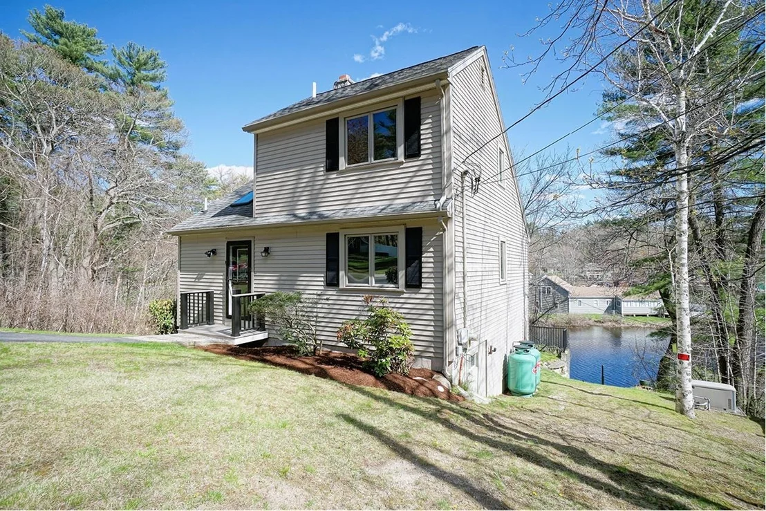 Photo of 19 Waterfront