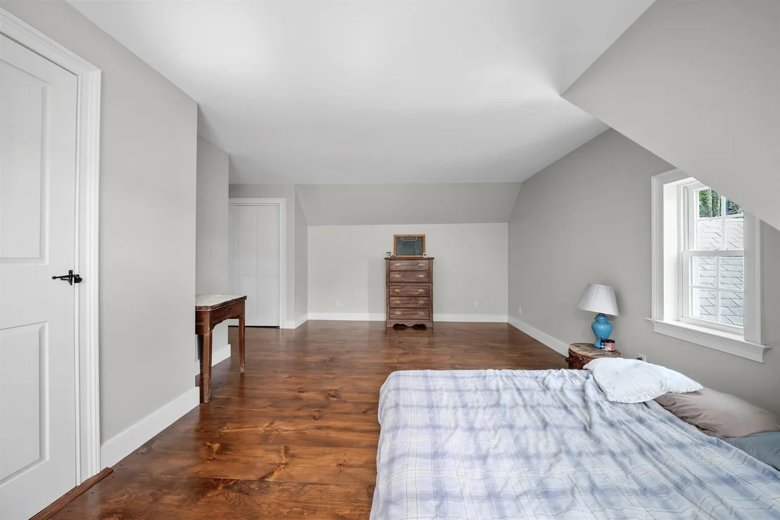 Photo of 164 Mason
