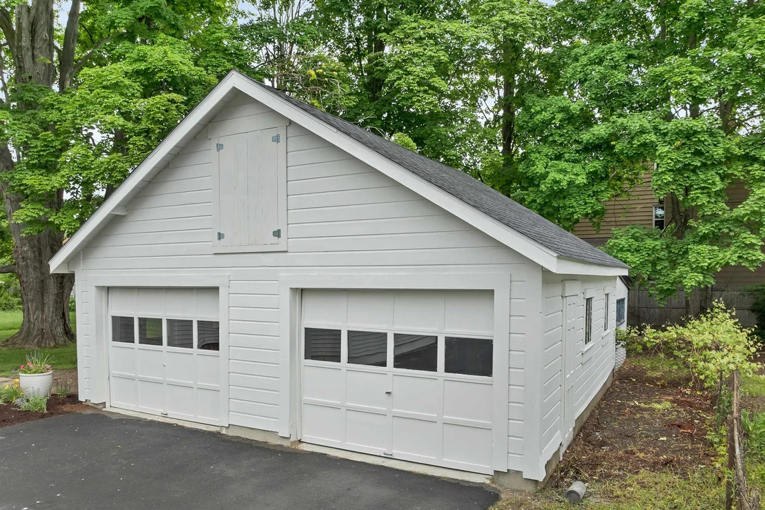 Photo of 33 Spruce