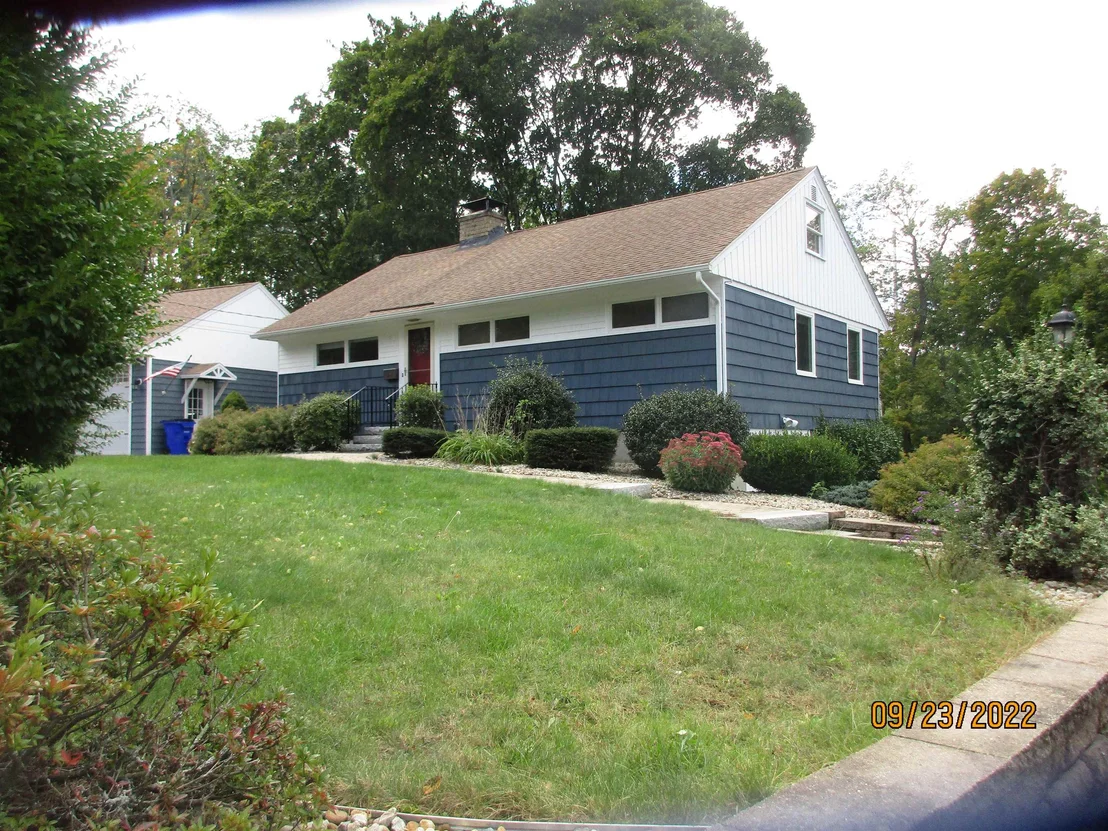 Photo of 20 Knollcrest