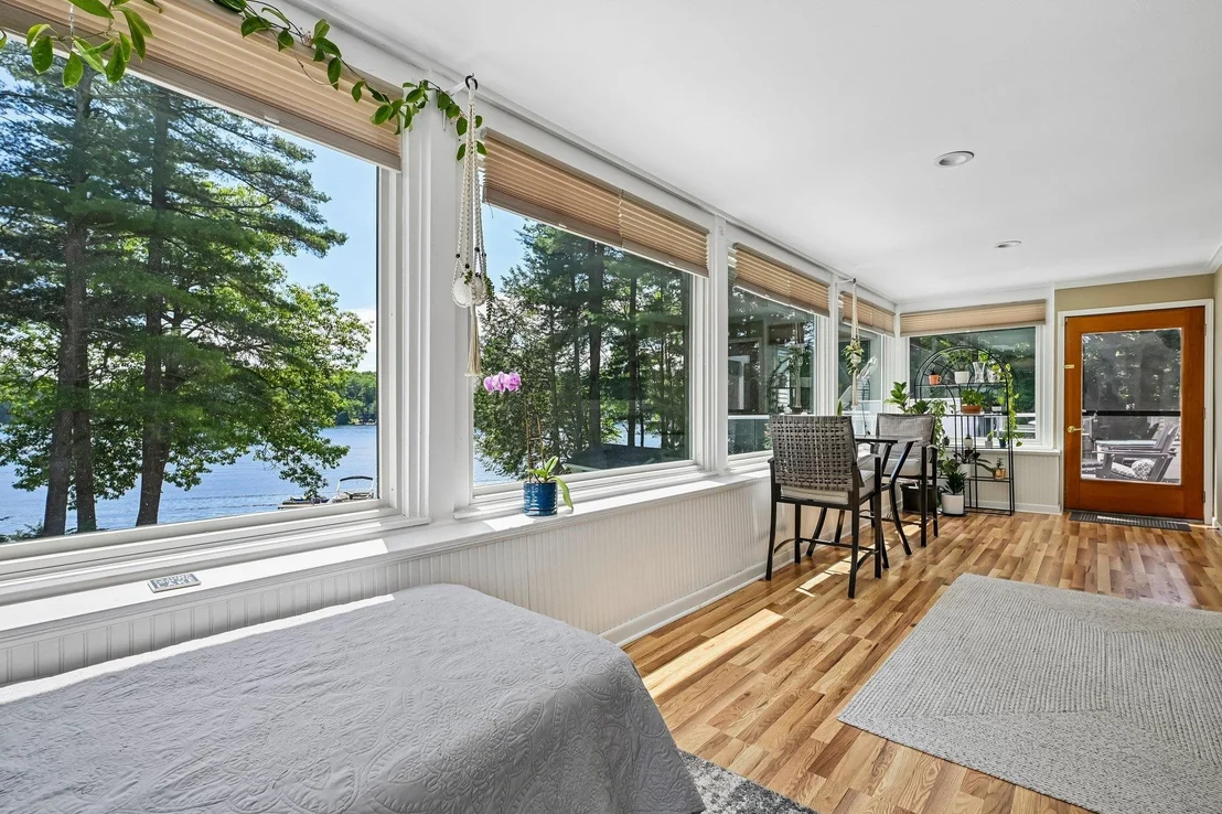 Photo of 76 Holts Point