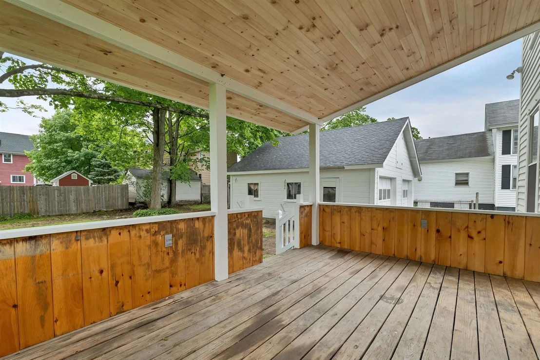 Photo of 33 Spruce