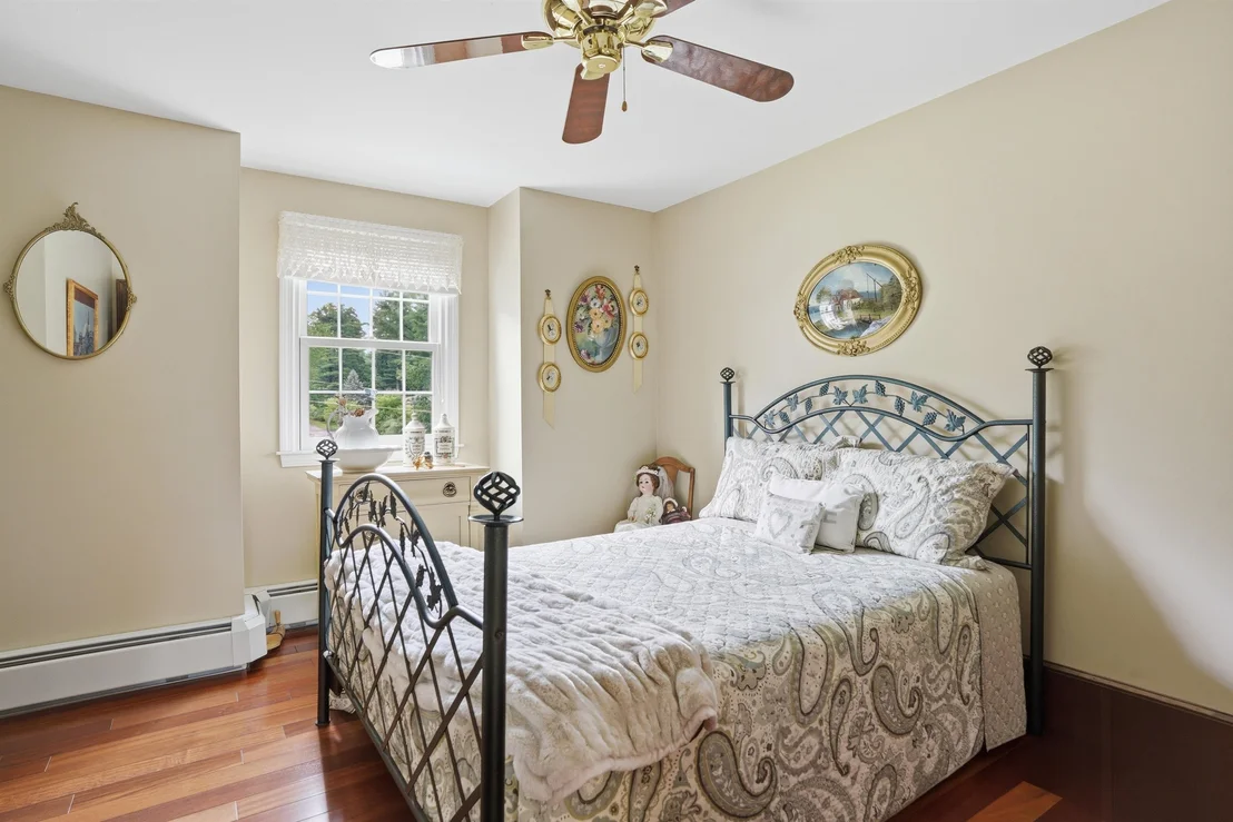 Photo of 9 Whitman