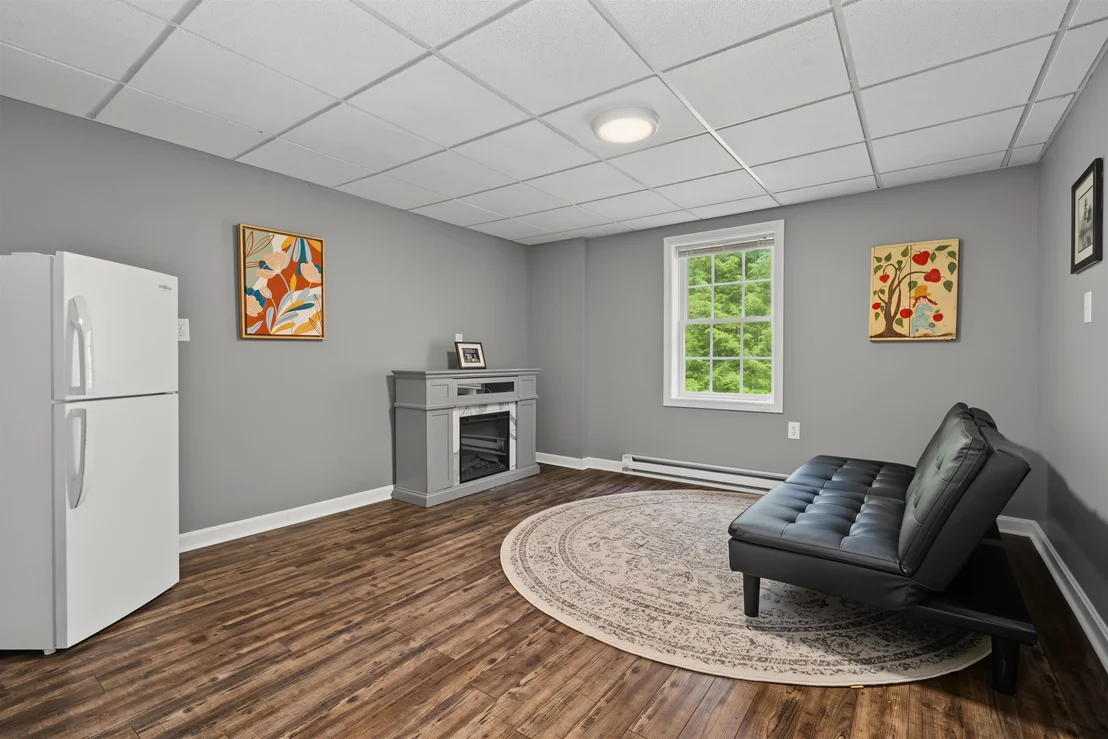 Photo of 590 Main