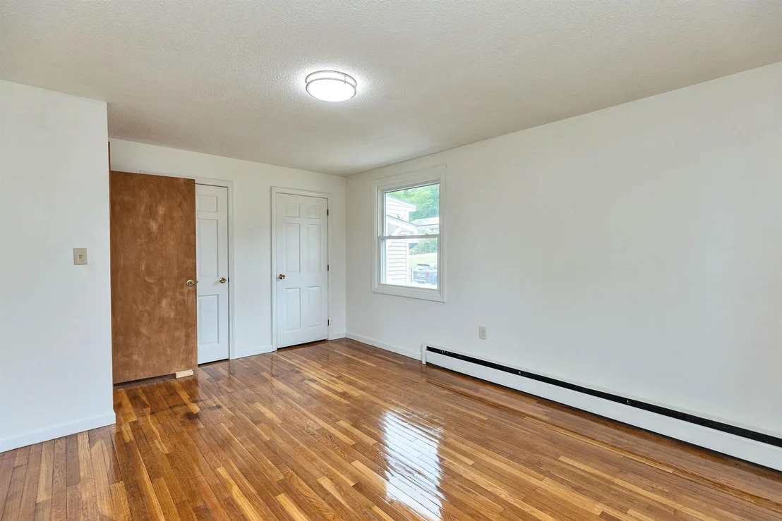 Photo of 130 Eastern