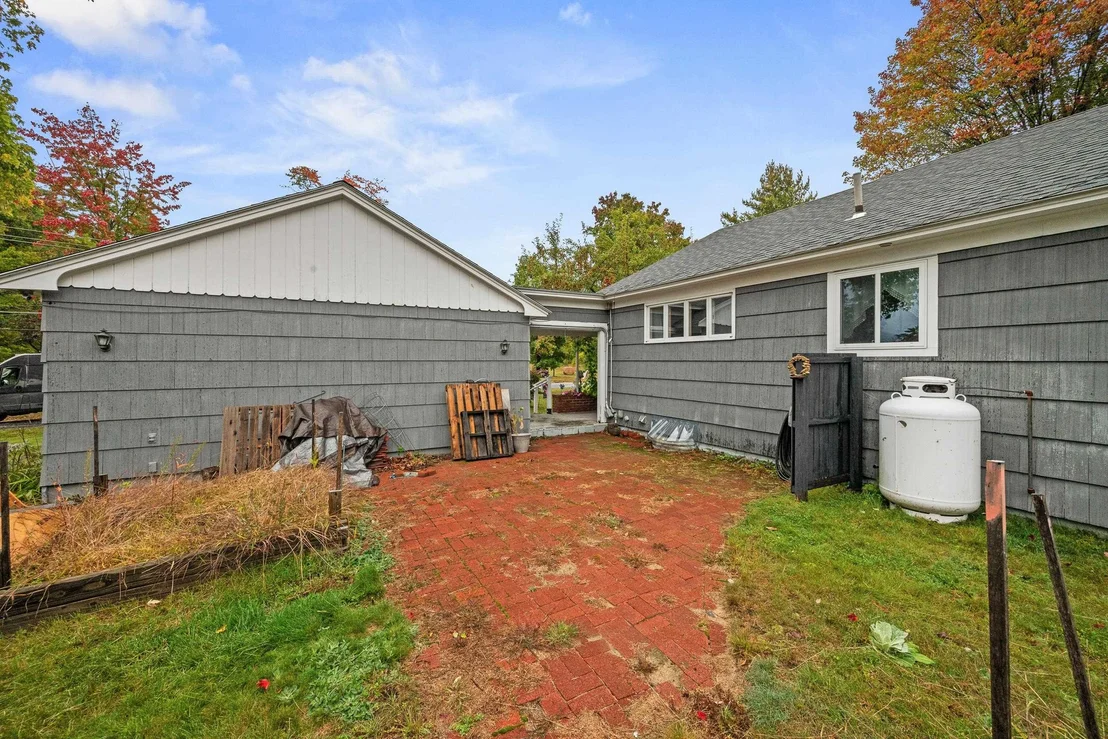 Photo of 515 Intervale Crossroad