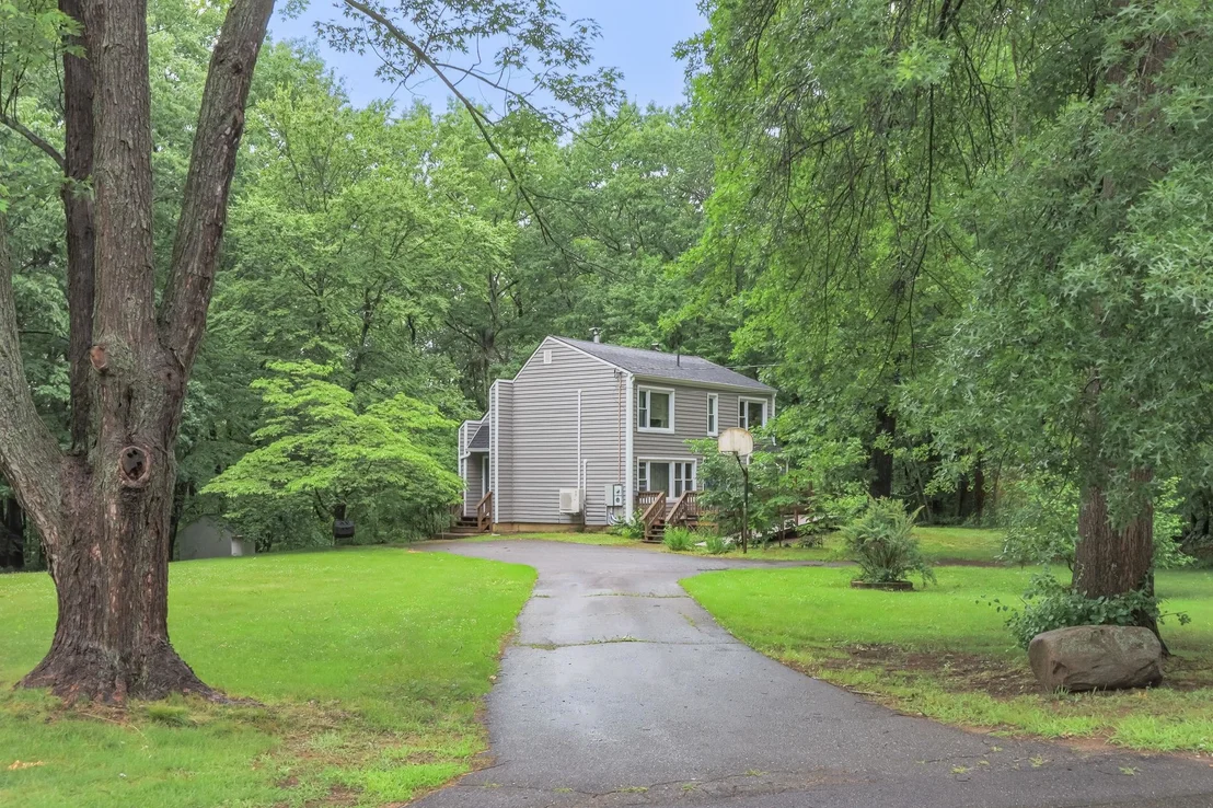 Photo of 20 Redfield