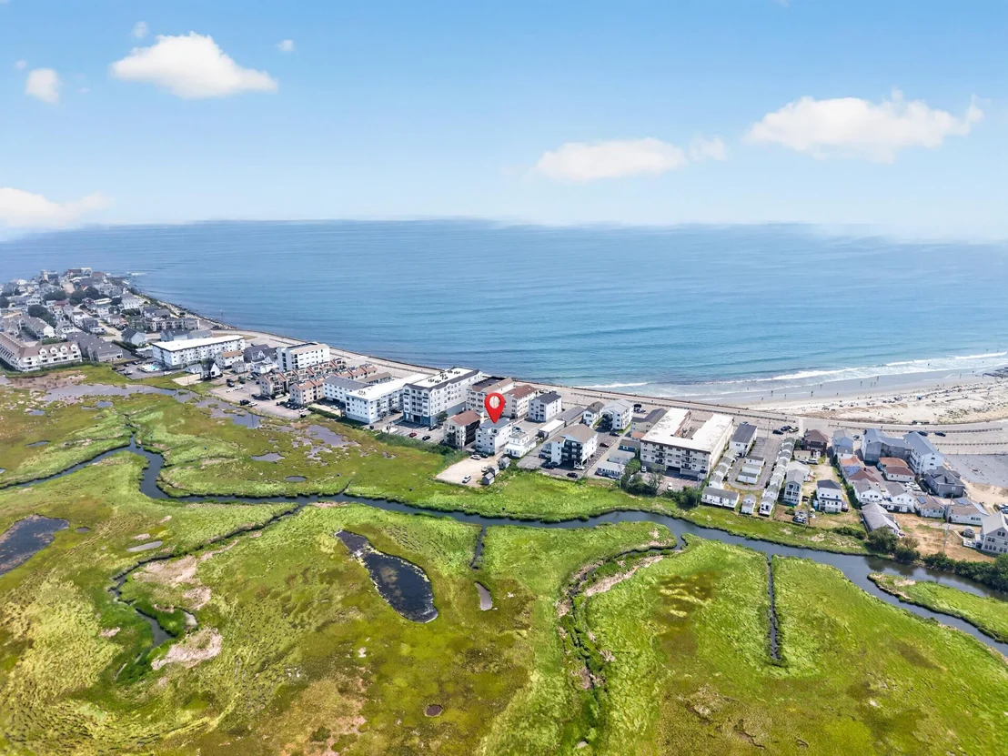 Photo of Unit 4S at 421 Ocean