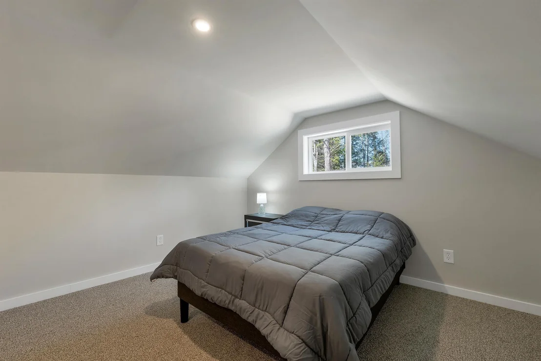 Photo of 84 Maple