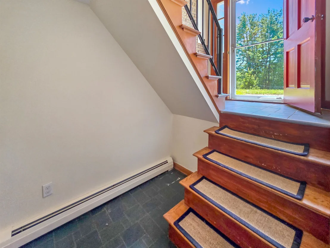 Photo of 6 Juniper Hill