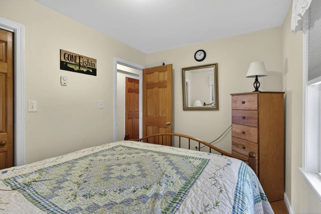 Photo of 408 Whitney