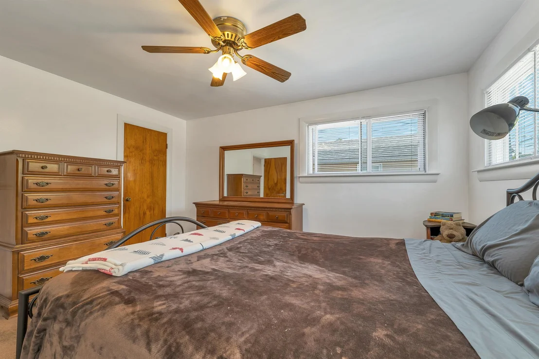 Photo of 21 Acton